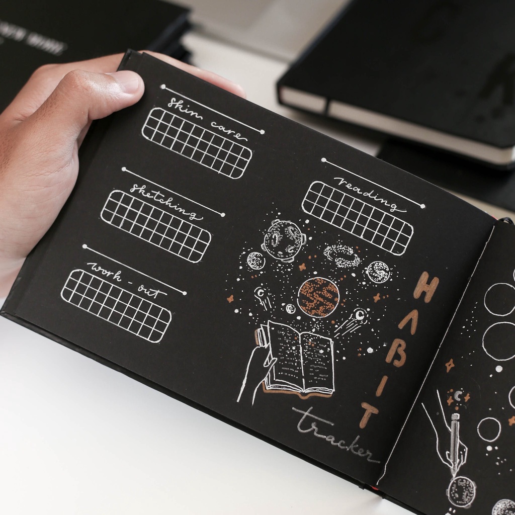 Combo BLACK JOURNAL - Bộ Sổ tay giấy đen và Bút gel trắng chuyên dụng Bullet Journal - Giao hỏa tốc
