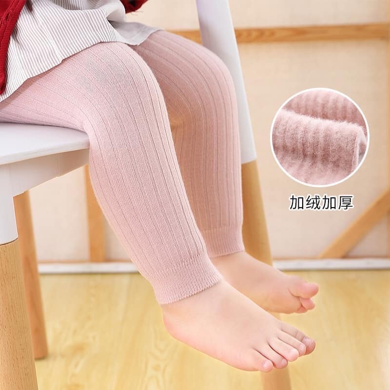 Quần tất không bàn lót lông ấm áp cho bé