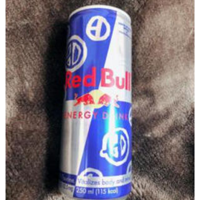 G-Dragon  - Peaceminusone x Red Bull