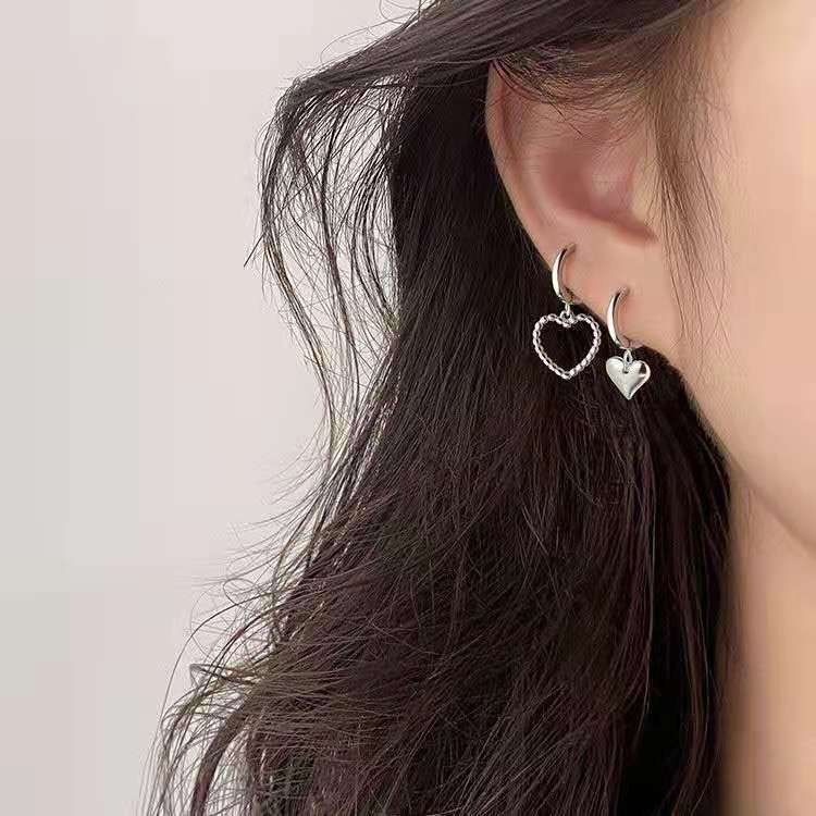 Set 2 khuyên tai hình trái tim thời trang cho nữ