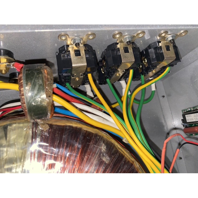 Biến áp cách ly Lioa PS30-06