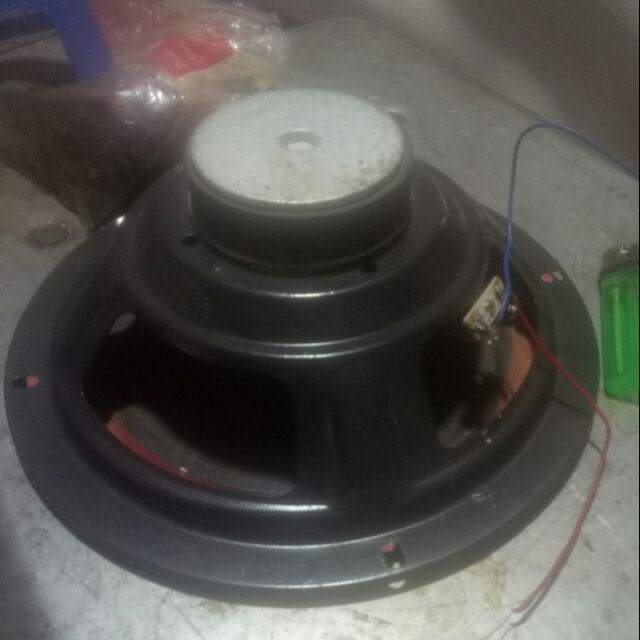 Loa bass  20