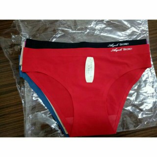 10 quần chip đúc khoet sâu