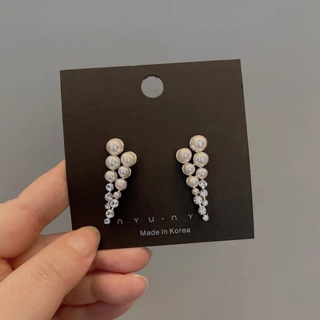 bông tai đính đá và châu siêu cá tính, khuyên tai sang chảnh phong cách hàn quốc