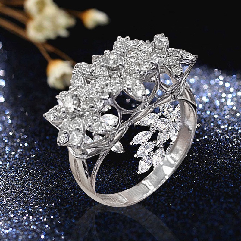 Nhẫn Đính Đá Hình Hoa Sang Trọng Cho Nữ