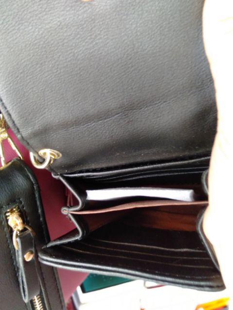 Thanh lý túi đeo đt