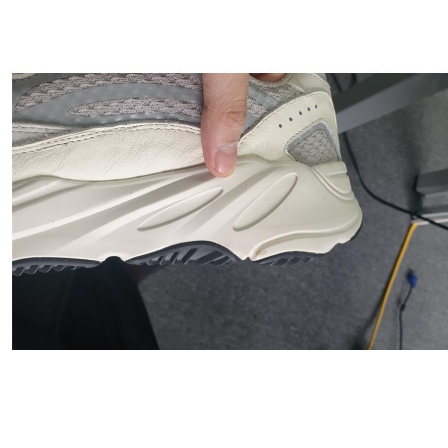 XẢ SALE GIÁ RẺ - GIÀY SNEAKER YZ700 PHẢN QUANG SIÊU ĐẸP