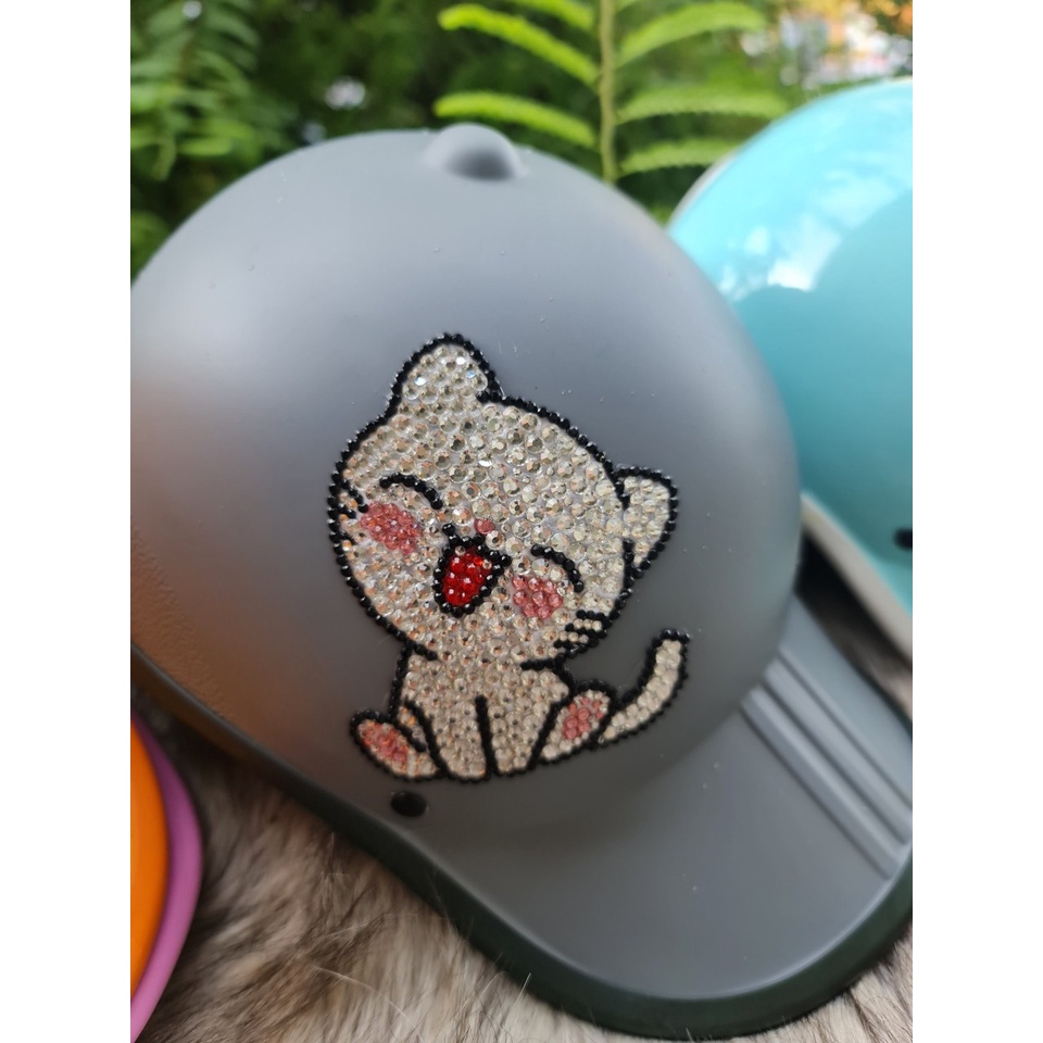 NÓN ĐÍNH ĐÁ CHÚ MÈO TRẮNG