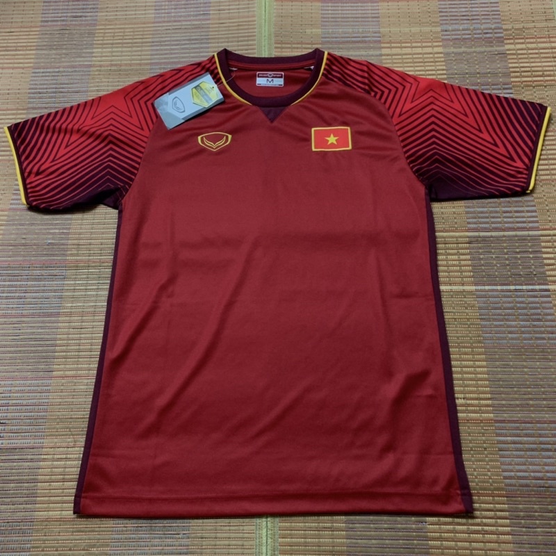 Áo Bóng Đá Đội Tuyển Việt Nam 2018 màu Đỏ Grandsport
