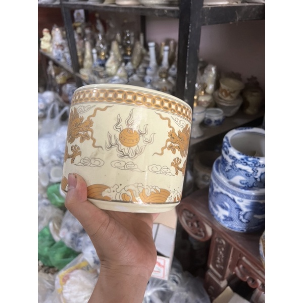 Bát hương men vàng kim