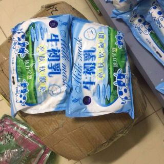 Bột đắp mặt sữa bò