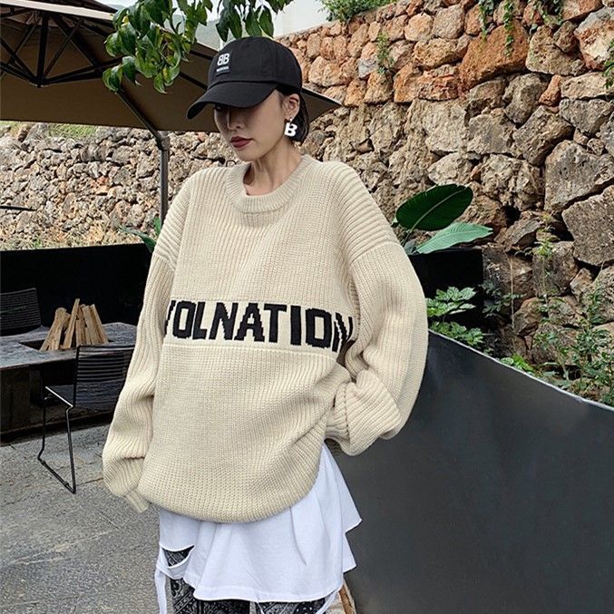 Áo sweater dệt kim dáng rộng cổ tròn in họa tiết chữ cái năng động dễ phối đồ dành cho nữ