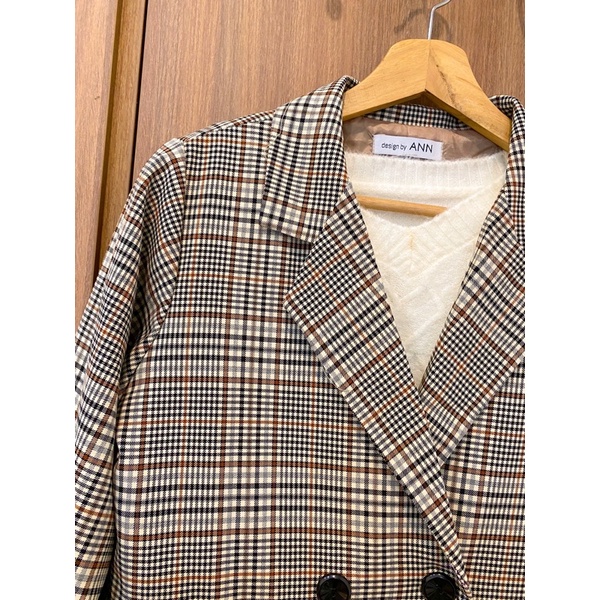 blazer 4 khuy kẻ 2 lớp