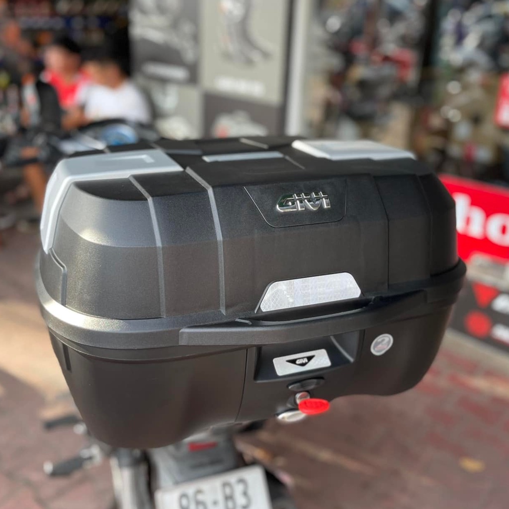 Thùng sau Givi B45NM hệ thống khóa Monolock cao cấp dung tích 45 lít kèm đế gắn thùng Givi MP70N chính hãng