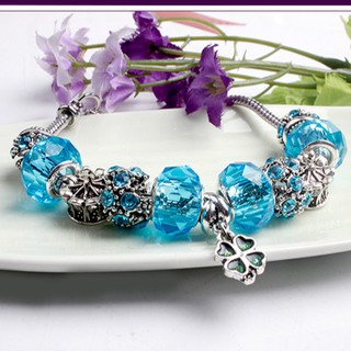 Vòng charm phong thủy cả lá may mắn