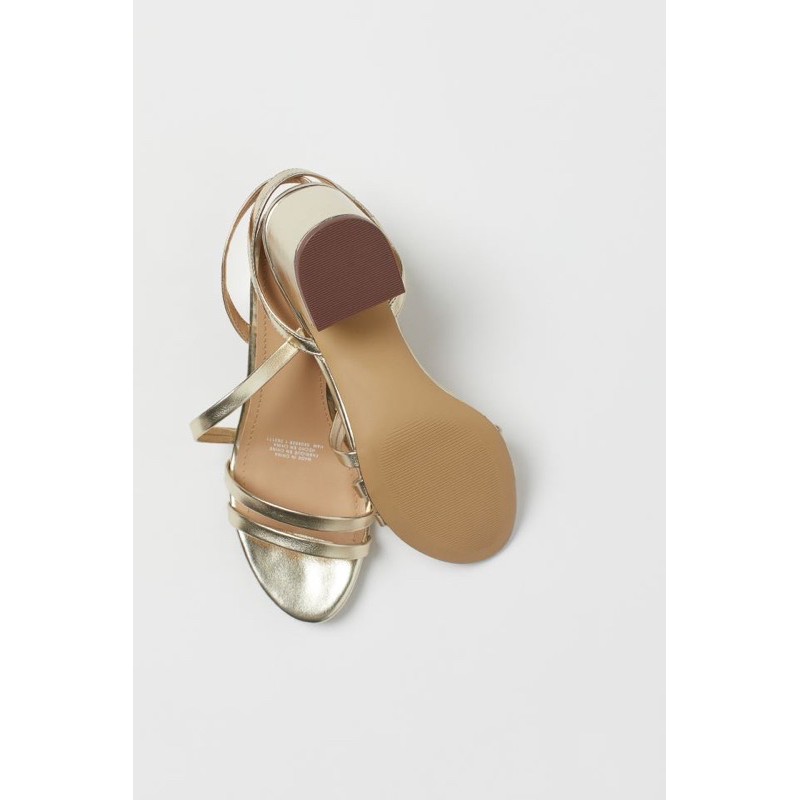 Sandal H&M chuẩn Uk săn sale cho chị em sz37/38/39