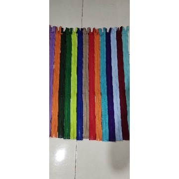 Dây kéo áo khoác răng phao  70 cm