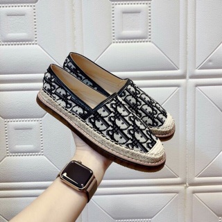 Giày slip on viền cói chữ diorrr