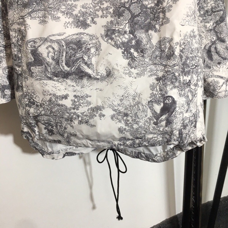 Áo khoác len dài tay có mũ trùm đầu in hoạ tiết dior CD