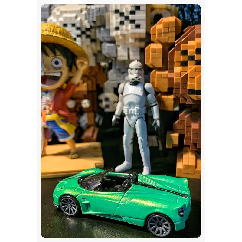 Xe Mô Hình Hot Wheels Loose Không Hộp Pagani Huayra