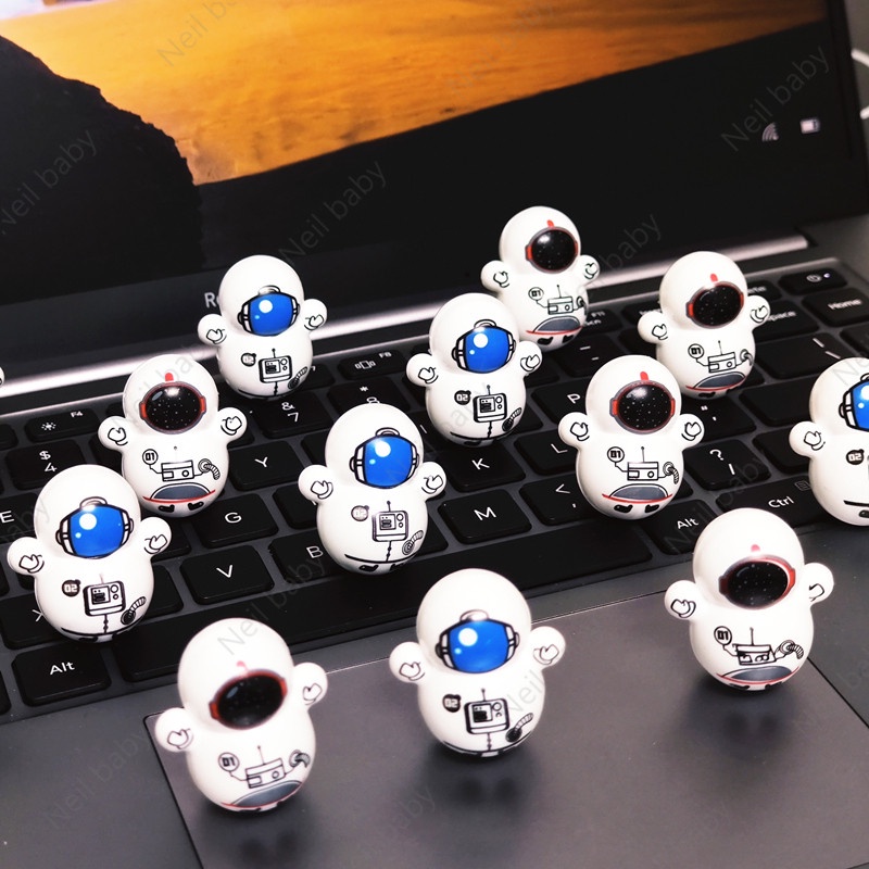 【Neil Baby】đồ cute búp bê lật đật đồ Chơi Lật Đật mini Hình Minion/Người Tuyết/Phi Hành Gia/Người Tuyết Dễ Thương Dành Cho Bé