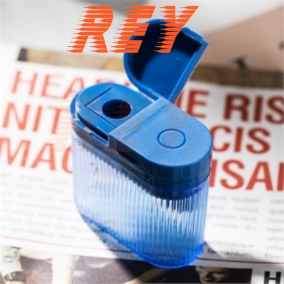 Chuốt gọt chì 2 lỗ chuốt có ngăn chứa rác nhựa trong Deli H553