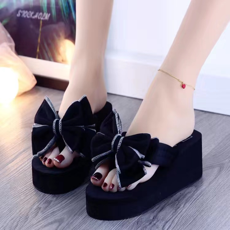 Dép Xỏ Ngón Cao Gót 6cm Đế Xuồng Đính Hoa Hoạt Hình Dễ Thương