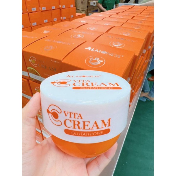 BODY VITA C ALMONDS MUA 1 TẶNG 1 TẨY TBC BODY