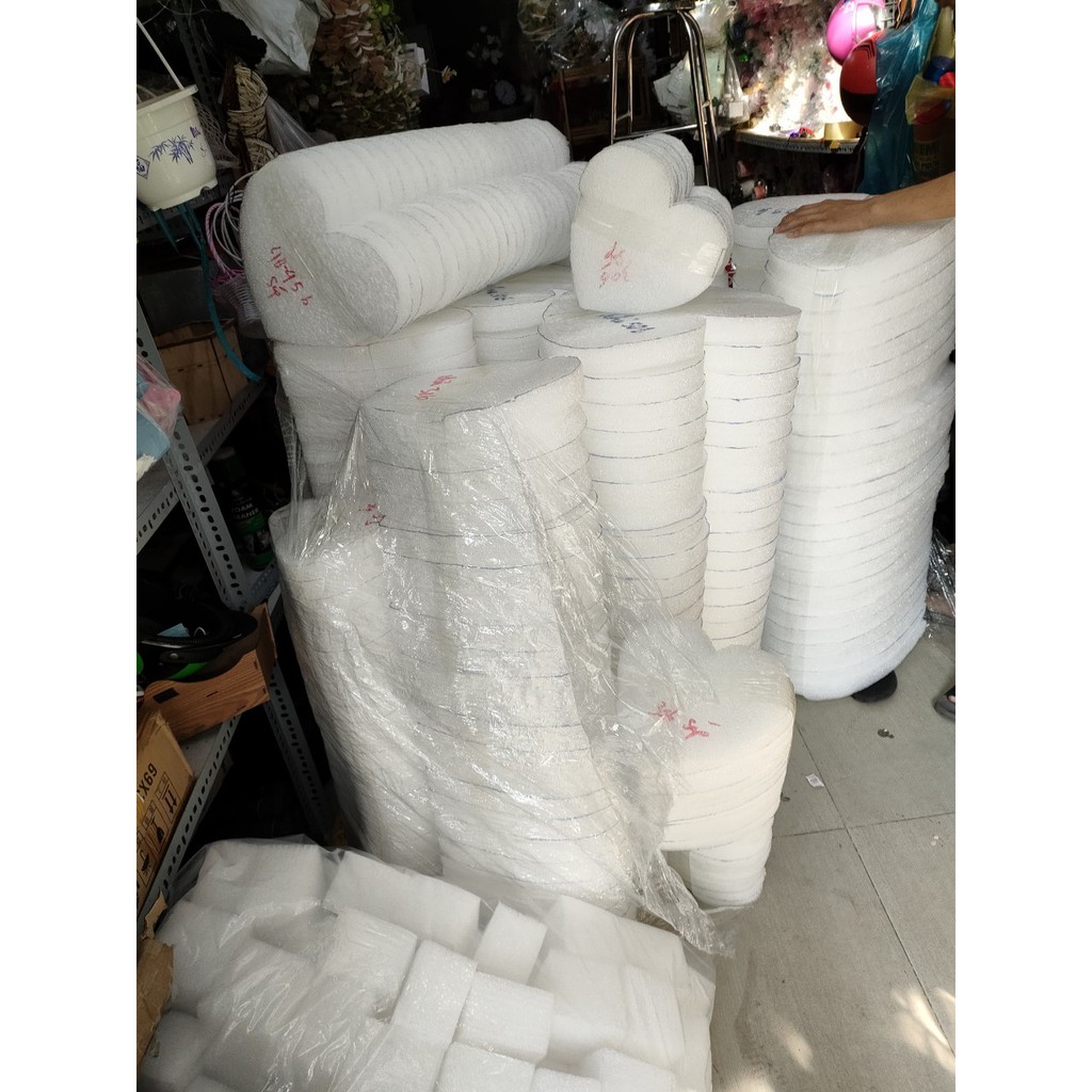 PHÔI XỐP TIM GẮN HOA SÁP HOA NHŨ