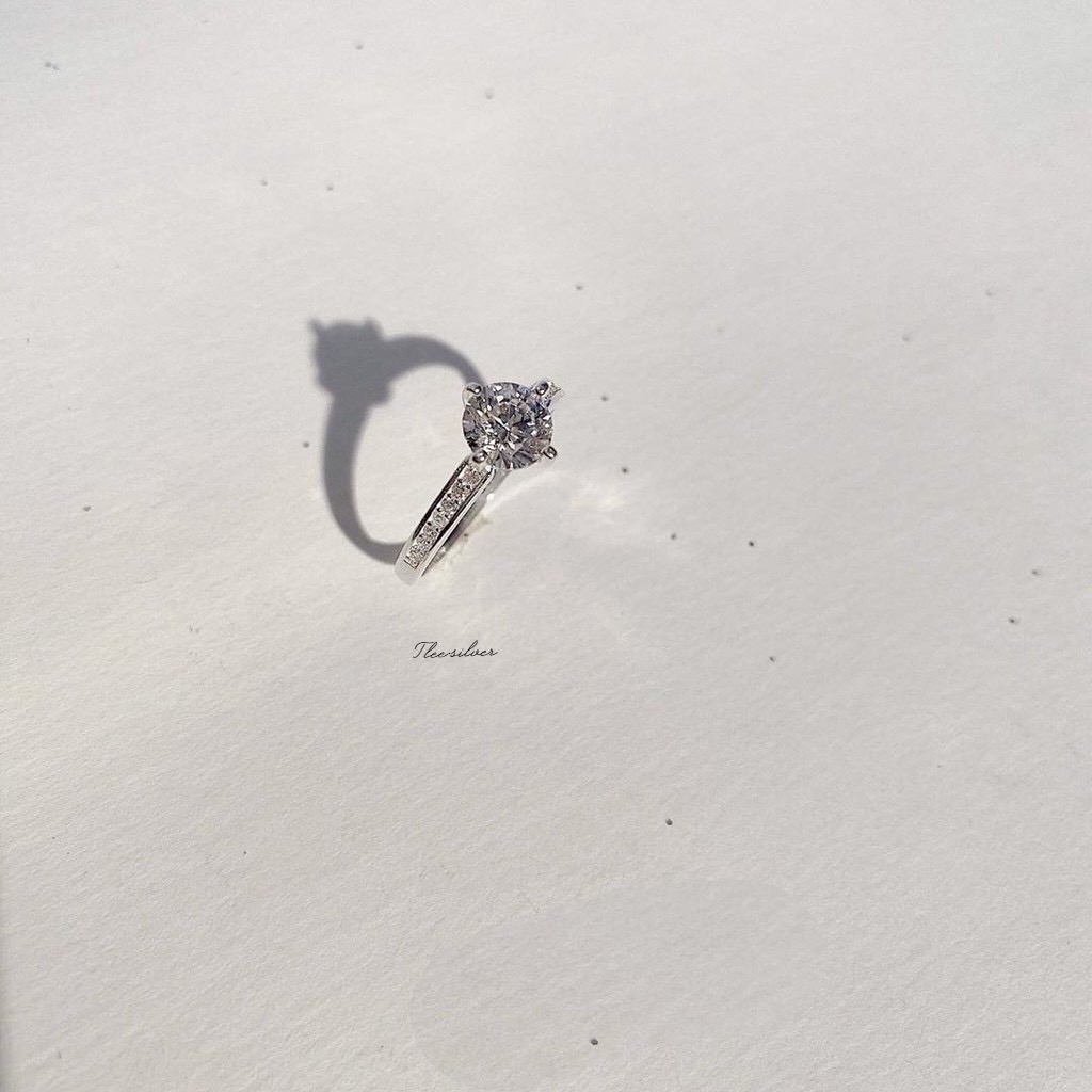 Nhẫn bạc nữ TLEE trụ đá bốn chấu viền nạm đá sang tay TleeJewelry A0159
