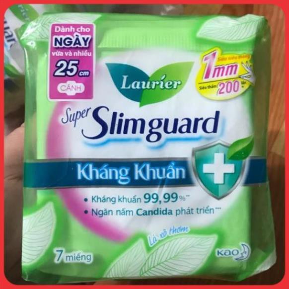 Băng vệ sinh cao cấp Laurier shuper slimguard 25cm ( có cánh )