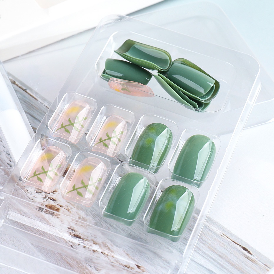 Set 24 Miếng Dán Trang Trí Móng Tay 2022 Kiểu Dáng Mới