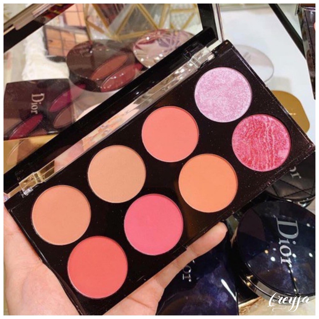 Bảng Má hồng bắt sáng ,màu mềm lung linh Revolution 8 Ô,Bám Màu ,Bám Phấn ,Lên Tone Cực Đẹp