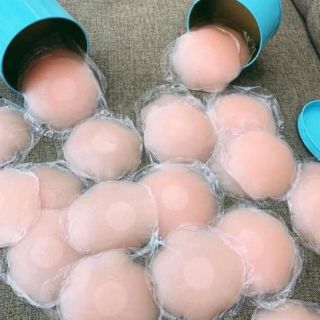 Miếng dán nhũ hoa hộp mười chiếc