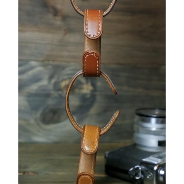 Vòng tay OLDERISTER dạng CUFF làm thủ công - Màu vàng bò