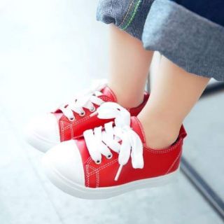 Giày converse bé trai/ gái.