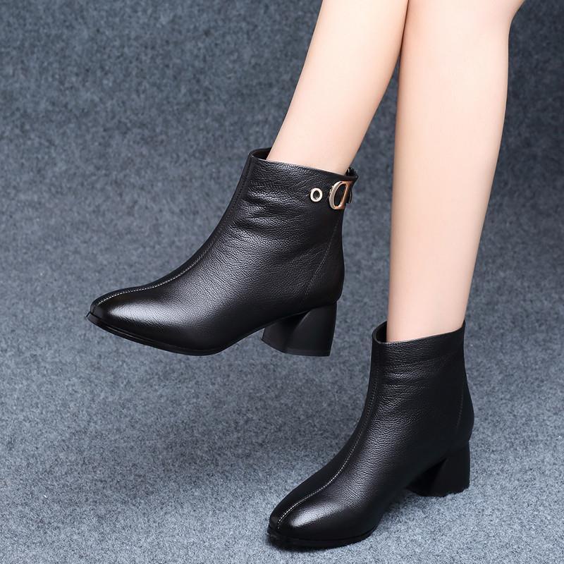 ✴∈Red Dragon Ting Boots Dày da mềm Lưới màu đỏ Giày cao gót giữa ống và nhung bằng vải Martin Hàn Quốc Ngón chân tròn