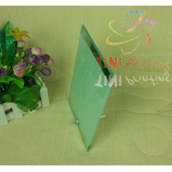 KHUNG HÌNH THỦY TINH KHUNG HÌNH CHỮ NHẬT ĐỨNG KH03 (15X23X0.5) IN HÌNH THEO YÊU CẦU