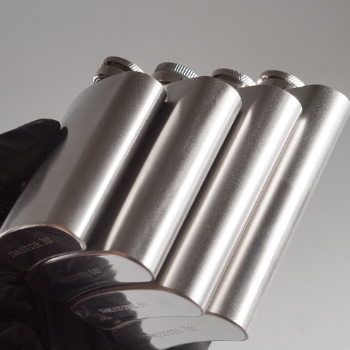 BÌNH ĐỰNG RƯỢU INOX MINI  - QUÀ TẶNG CHO NAM GIỚI ĐỒNG NGHIỆP - ideashop