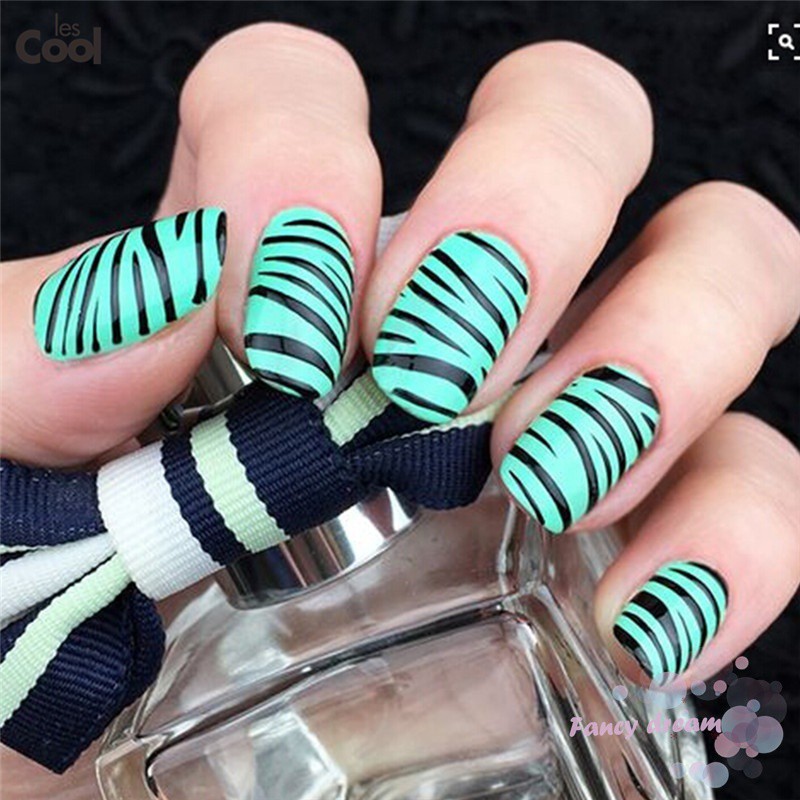 Set 24 miếng tem dán trang trí móng tái sử dụng tiện lợi