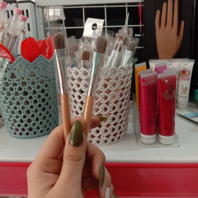 Cọ phen đầu móng