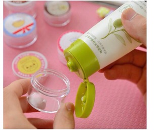 Bộ chiếc mỹ phẩm du lịch