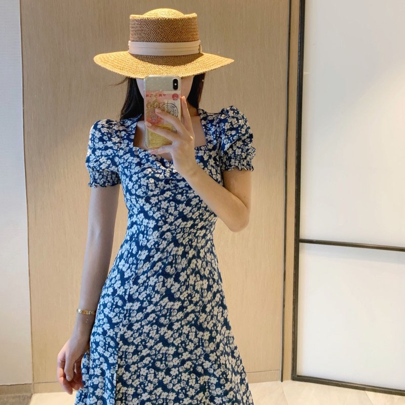 IELGYĐầm Hoa Cổ Vuông Dáng Ôm Xẻ Tà Phối Nút Thời Trang Hàn Quốc Cổ Điển