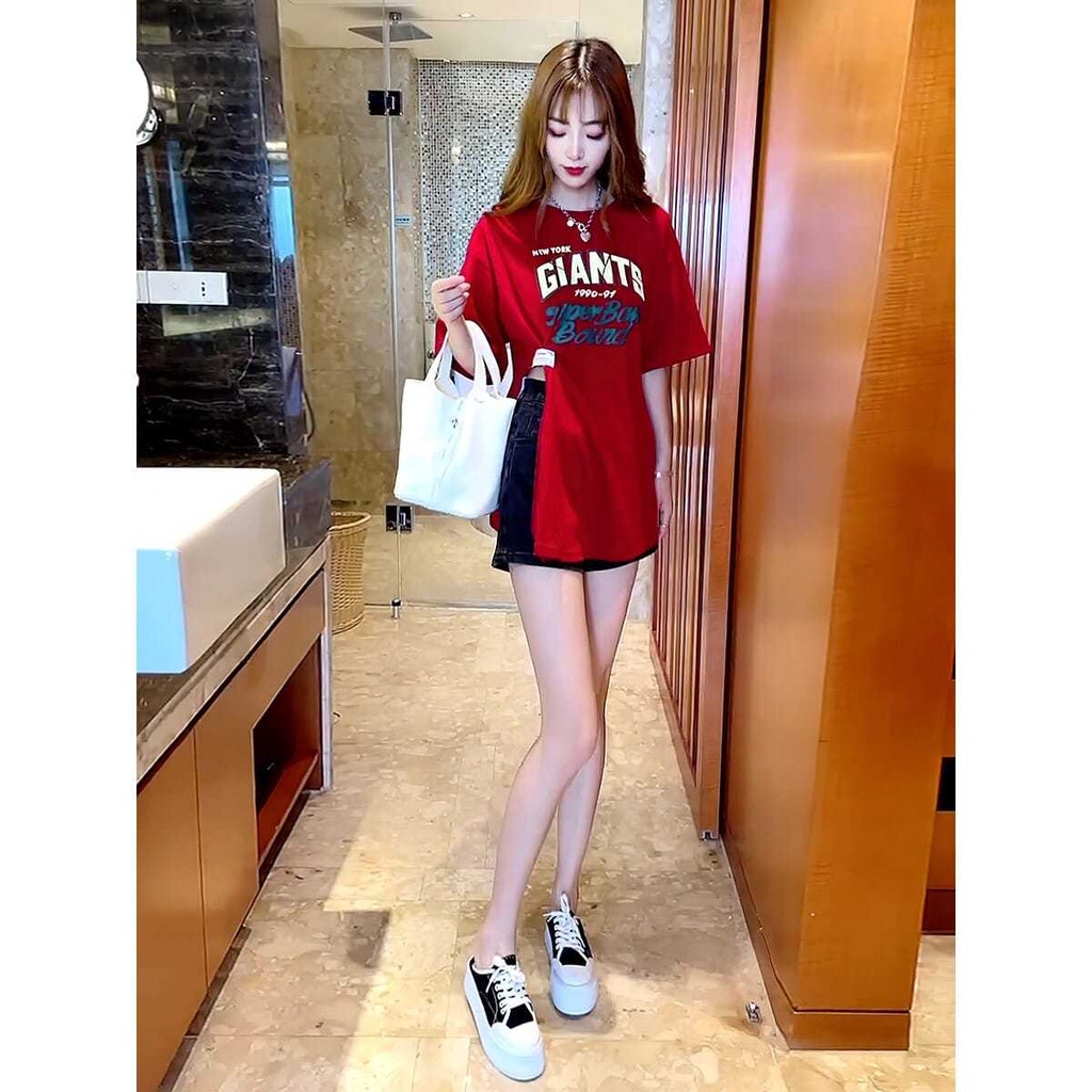 Áo thun dài ngắn tay in chữ xẻ tà dáng rộng phong cách Hàn Quốc thời trang hè năm 2022 mới cho nữ