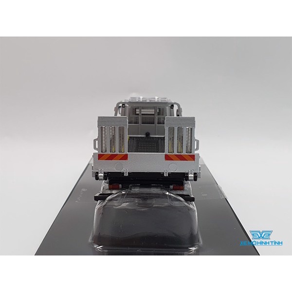 Xe Mô Hình Tải Hino 300 Wrecker Truck 1:64 GCD ( Bạc )