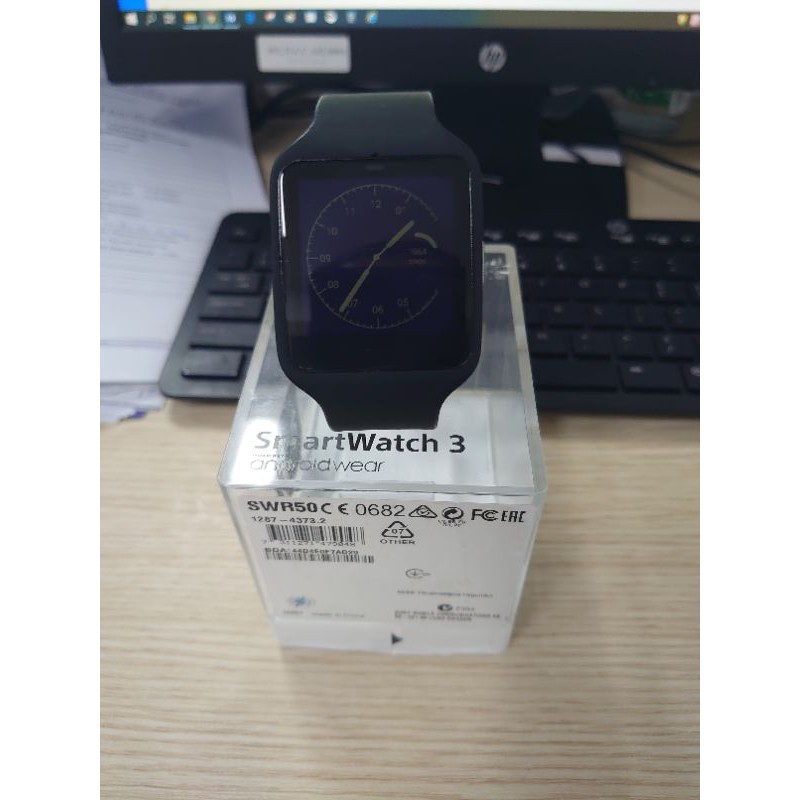 Đồng hồ thông minh Sony SmartWatch 3 SWR50 màu đen đã qua sử dụng