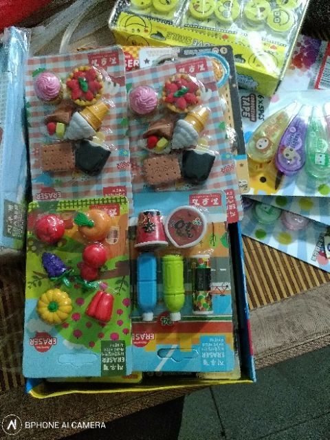 1 vỉ tẩy bút chì hình đồ ăn