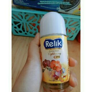 Lăn khử mùi Relk White & Beauty hương hoa hồng