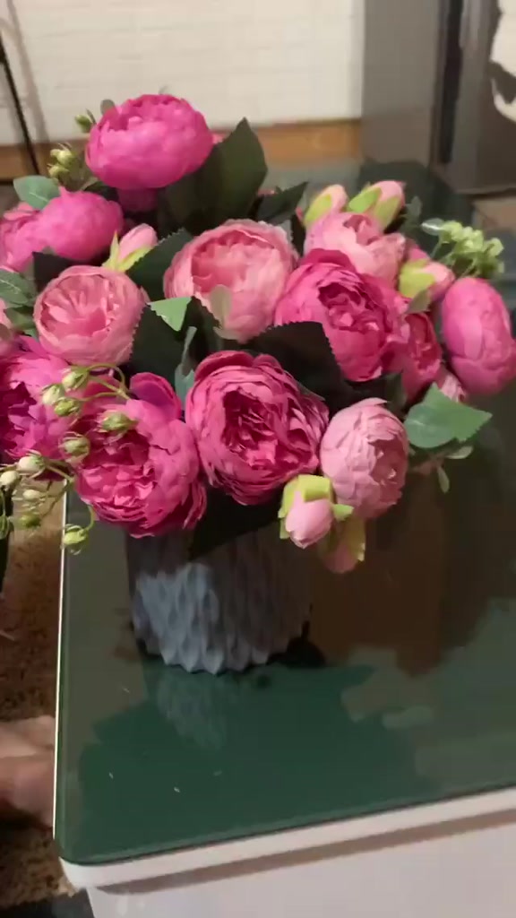 Bó hoa hồng lụa với 9 bông dài 30cm phong cách cổ điển | BigBuy360 - bigbuy360.vn