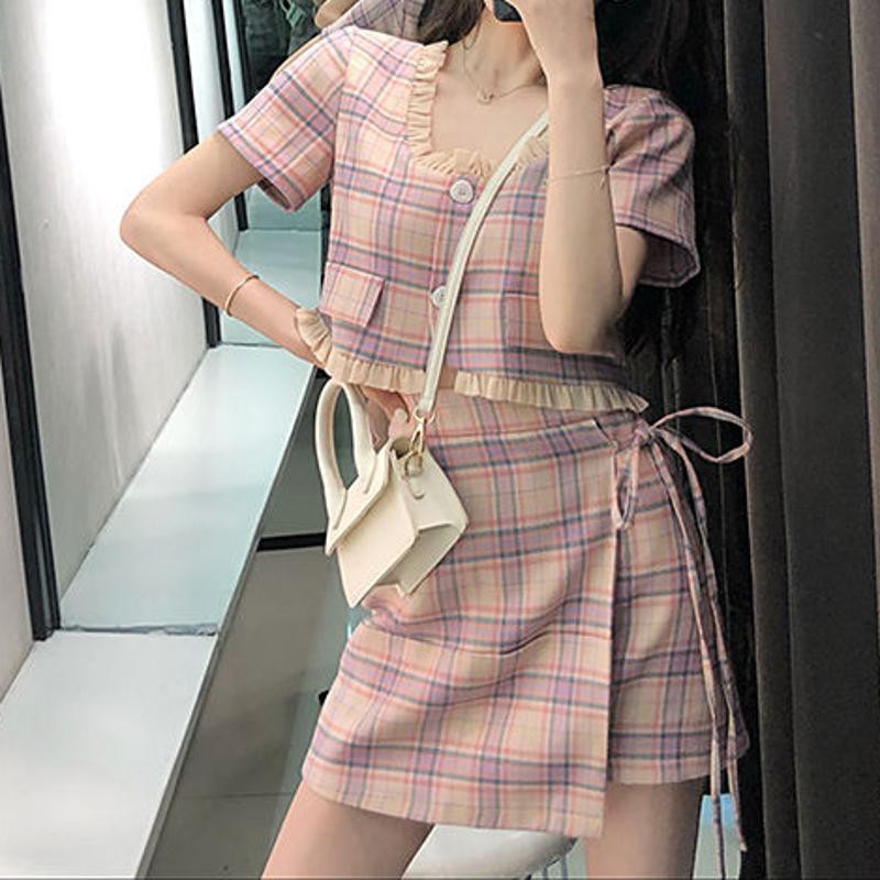 Áo Sơ Mi Tay Ngắn / Chân Váy Ngắn Nữ Tính (bán lẻ) | BigBuy360 - bigbuy360.vn